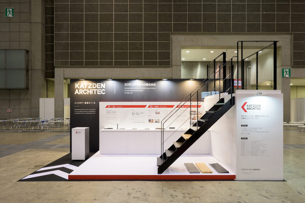 アイランドブースに階段を設置して注目を集める｜JAPAN SHOP