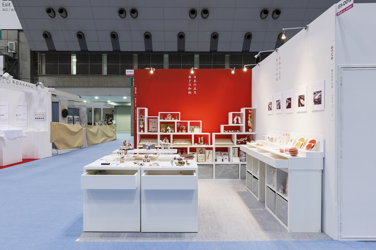 インテリアライフスタイル展2025に1小間で出店した株式会社大直。SUPER PENGUINはアドバイザーとしてサポート。