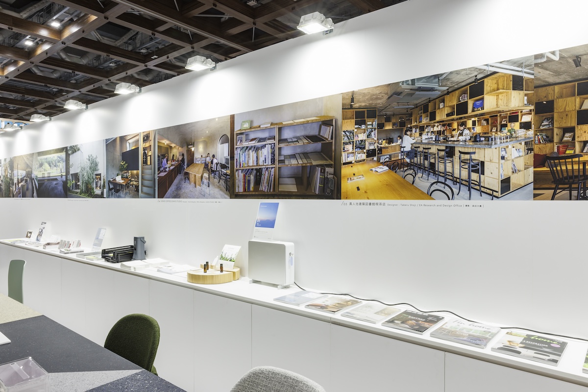 壁面グラフィックは『商店建築』に掲載された写真