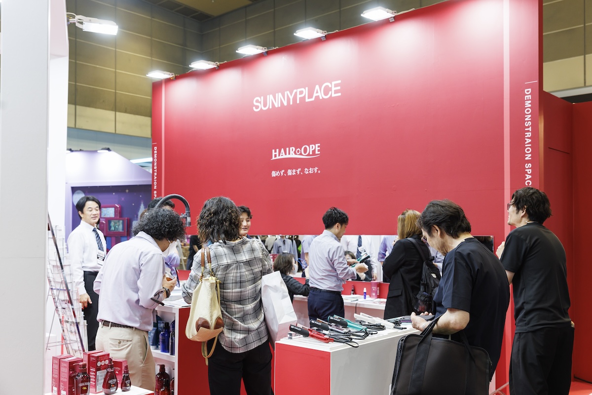 体験コーナーは大盛況