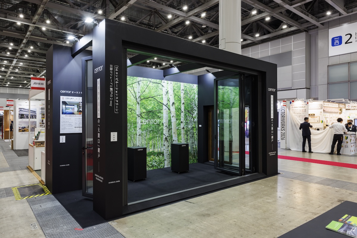 JAPAN SHOP 2026に出展したCentorオーストラリア株式会社のブース。製品サイズに合わせた高さ3.35mの構造物